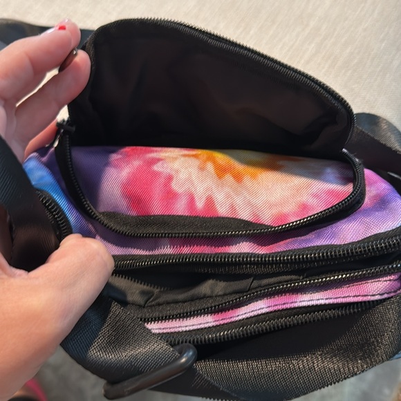 Moving - Picture 4 of 4